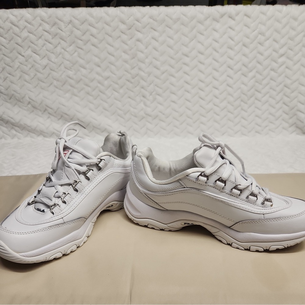 Fila Strada G Size 9 1/2 Women's Shoes White Sneakers